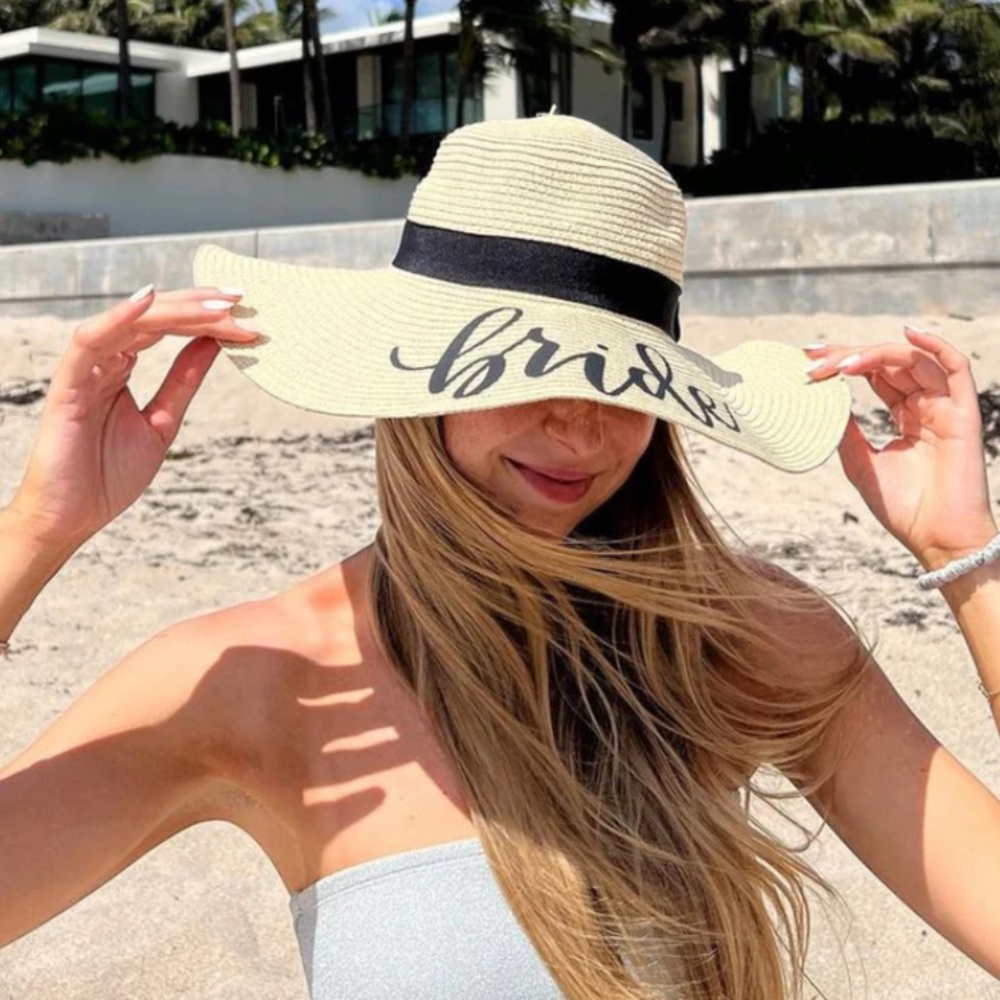BRIDE STRAW HAT   NWT